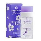 Donna Blooming Flowers